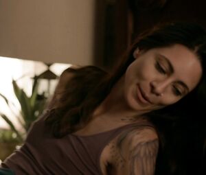 Mishel Prada, Maria-Elena Laas nude  - Vida s02e03 (2019)