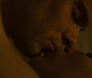 Paula Beer nude - Le chant du loup (2019)