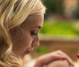 Roxane Duran, Julia Stiles, Lena Olin nude - Riviera s02e01e04e05 (2019)