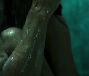 Roxane Duran, Julia Stiles, Lena Olin nude - Riviera s02e01e04e05 (2019)