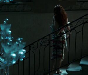 Roxane Duran, Julia Stiles, Lena Olin nude - Riviera s02e01e04e05 (2019)