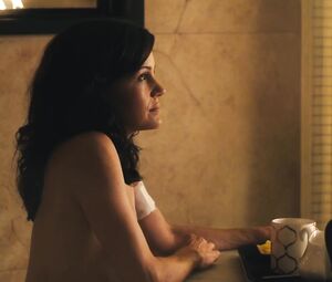 Carla Gugino nude - Jett s01e05 (2019)