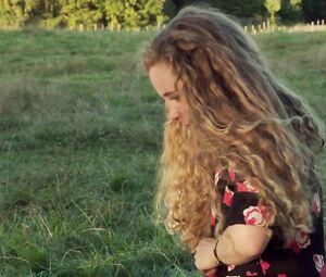 Klara Deutschmann nude - Reiterhof Wildenstein s01e01 (2019)