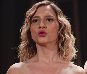 Lorena Comparato nude - Samantha! s02e05 (2019)