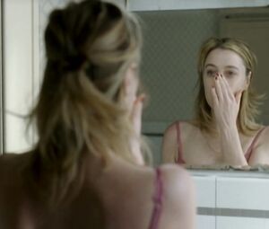 Full Frontal and Sex Scene of the movie "5x2"