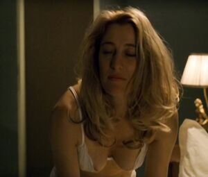 Full Frontal and Sex Scene of the movie "5x2"