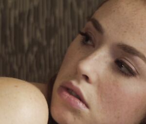 Nude Freya Mavor - The Lady in the Car with Glasses and a Gun (2015)