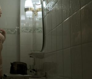 Nude Freya Mavor - The Lady in the Car with Glasses and a Gun (2015)