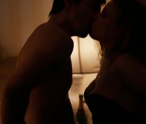 Naked actresses Gillian Jacobs & Scottie Thompson - The Lookalike (2014)