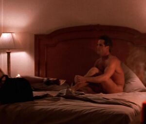 Full Frontal Linda Fiorentino - Jade (1995)