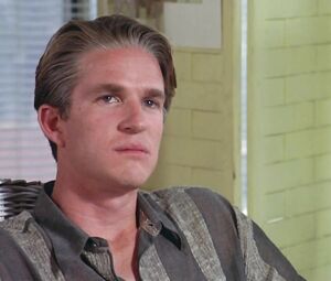 Bush scene with Sexy Julianne Moore - Short Cuts (1993)