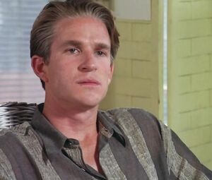 Bush scene with Sexy Julianne Moore - Short Cuts (1993)