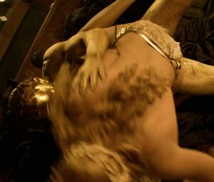 Naked Viva Bianca - Spartacus Blood and Sand s01e09 (2010)