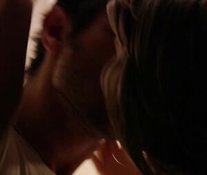 Naked Mircea Monroe - Into the Blue 2 (2009)