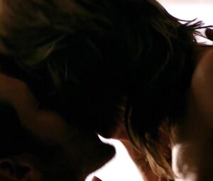 Naked Mircea Monroe - Into the Blue 2 (2009)