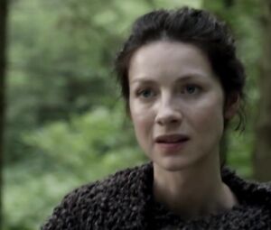 Topless Laura Donnelly - Outlander s01e14 (2015)