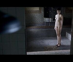 Sexual Russian Celebrity Olga Kurylenko naked - L'Annulaire (2005)