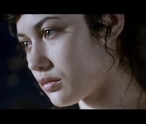 Sexual Russian Celebrity Olga Kurylenko naked - L'Annulaire (2005)