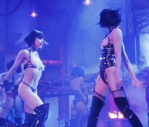 Best Striptease Scenes from Movies: Gina Gershon, Elizabeth Berkley - Showgirls (1995)