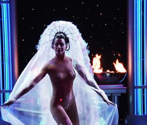 Best Striptease Scenes from Movies: Gina Gershon, Elizabeth Berkley - Showgirls (1995)