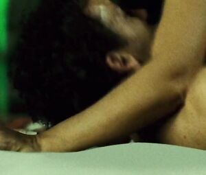 Celebs Sex Scenes | Monica Bellucci - Shoot Em Up (2007)
