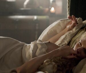 Nude Celebs Rebecca Ferguson - The White Queen s01e01 (2013)