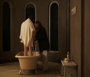 Naked Celebs Julia Roy - A Jamais (2016)