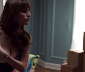 Hot Scenes Margarita Levieva, Lake Bell - How to Make It in America s02e01-02 (2011)