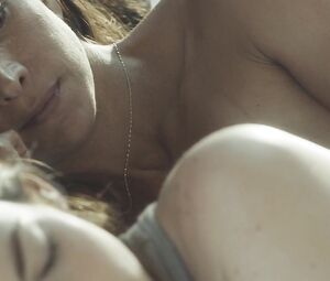 Celebs Nude Patricia Velasquez, Eloisa Maturen - Liz in September (2014)