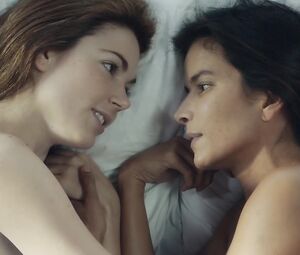 Celebs Nude Patricia Velasquez, Eloisa Maturen - Liz in September (2014)