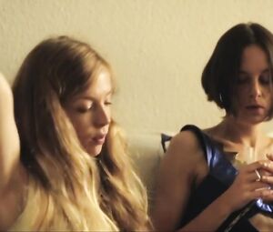 Naked Agnieszka Podsiadlik, Pheline Roggan from Sex Scenes - Jak calkowicie zniknac (2014)