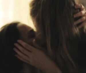 Naked Agnieszka Podsiadlik, Pheline Roggan from Sex Scenes - Jak calkowicie zniknac (2014)