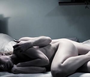 Nude Celebs Julia Kijowska, Marta_Nieradkiewicz - Zjednoczone stany milosci (2016)