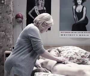 Nude Celebs Julia Kijowska, Marta_Nieradkiewicz - Zjednoczone stany milosci (2016)