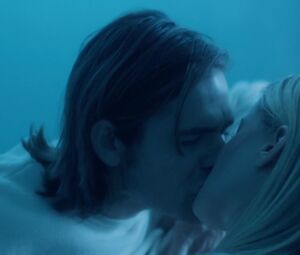 Celebs Sex Olivia Taylor Dudley nude - The Magicians s01e07 (2016)