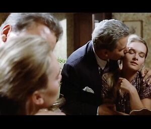 Naked Florence Guerin & Trine Michelsen - LA BONNE (1986)