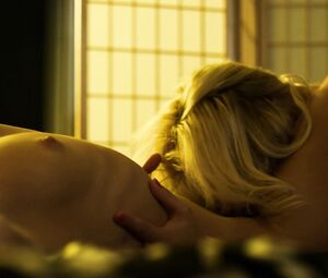 Naked Chelsey Reist & Sharon Hinnendael - Embrace of the Vampire (2013)