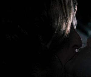 Naked Gillian Anderson - Straightheads (2007)