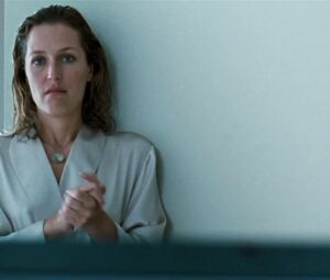 Naked Gillian Anderson - Straightheads (2007)