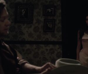 Naked Thandie Newton, Evan Rachel Wood - Westworld S01E02 (2016)