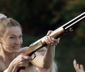 Naked Carmen Birk & Ulrike C. Tscharre - Im Angesicht des Verbrechens (2008)