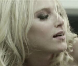 Naked Dree Hemingway (Zoe Voss) STARLET