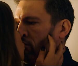 Naked Janina Uhse - GZSZ E5920 (2016) (Sex, Bare Back)