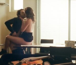 Naked Anna Raadsveld & Charlie Dagelet - LelleBelle (2010)