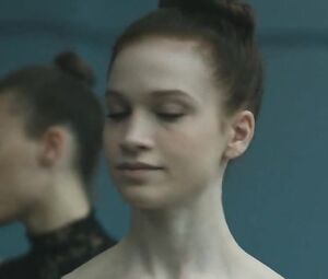 Naked Sarah Hay, Emily Tyra - Flesh & Bone S01E01 (2015) (Sex, Nude)