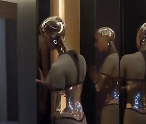 Naked Alicia Vikander and Sonoya Mizuno - EX MACHINA