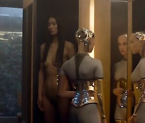 Naked Alicia Vikander and Sonoya Mizuno - EX MACHINA