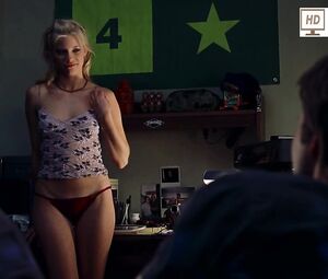 Naked Jaclyn DeSantis & Aliya Campbell naked actresses - Road Trip (2000)