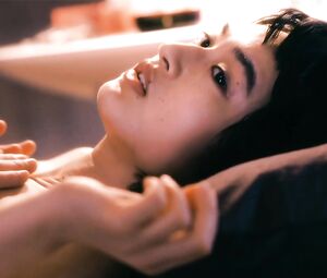 Naked Mugi Kadowaki, Eriko Nakamura, Yoko Mitsuya, Seri Akazawa - Love's Whirlpool (2014)