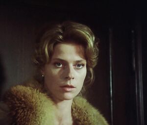 Naked Andrea Jonasson, Corinna Kirchhoff - Das Spinnennetz (1989)